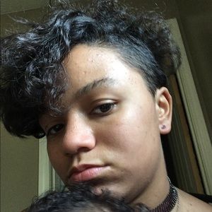 Meet your Posher, Briana